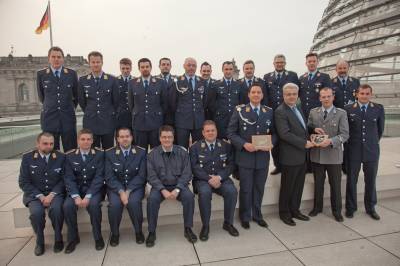 MdB Axel Knoerig mit Vertretern der Bundeswehr aus Diepholz