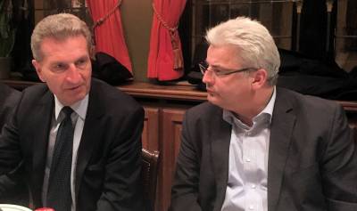 MdB Axel Knoerig mit EU-Kommissar �ttinger in Br�ssel , M�rz 2015