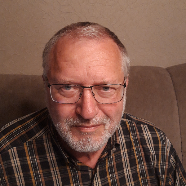  Uwe Kaatze