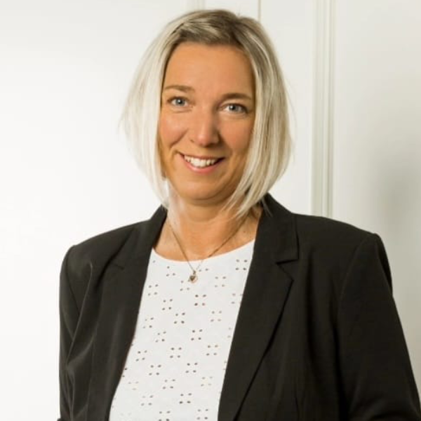  Stefanie Denker